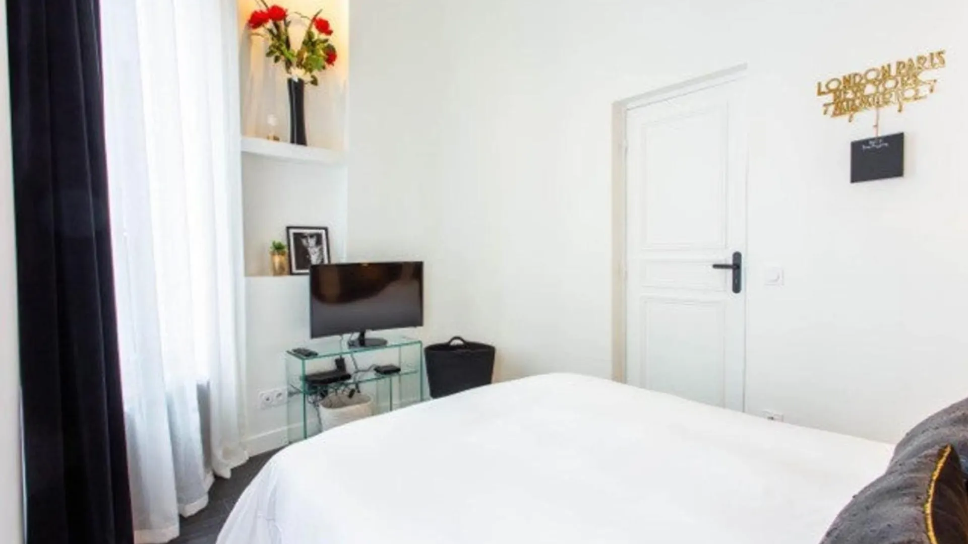פריז Stunning Apartment - 2Br-6P - Grand Boulevard 0*,  צרפת